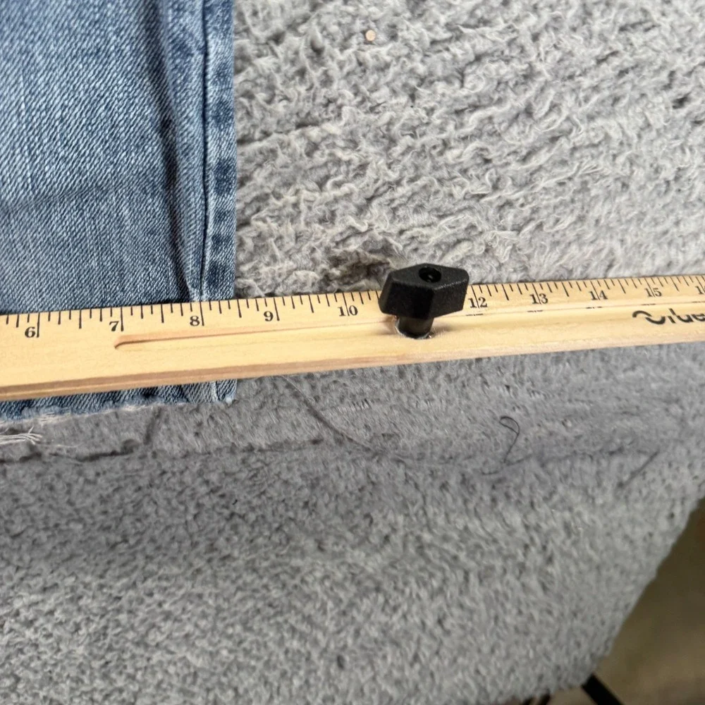 Levis before purchasing